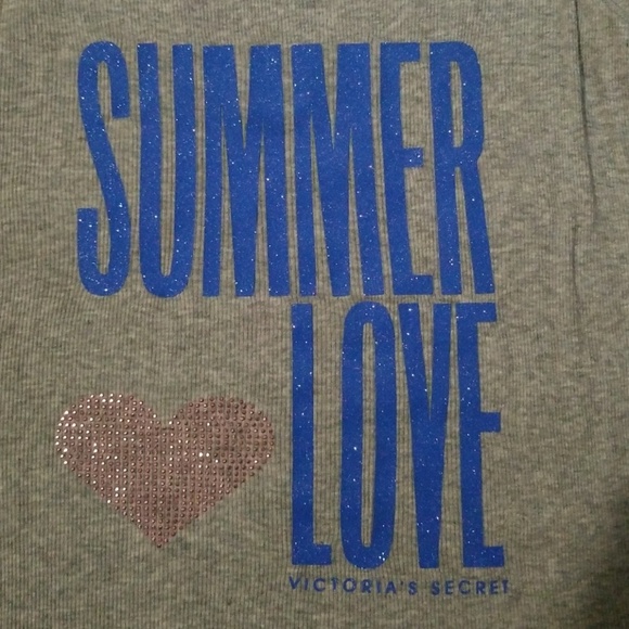 🔥 All $10 items 2/$15 // VS Tank - Picture 2 of 4